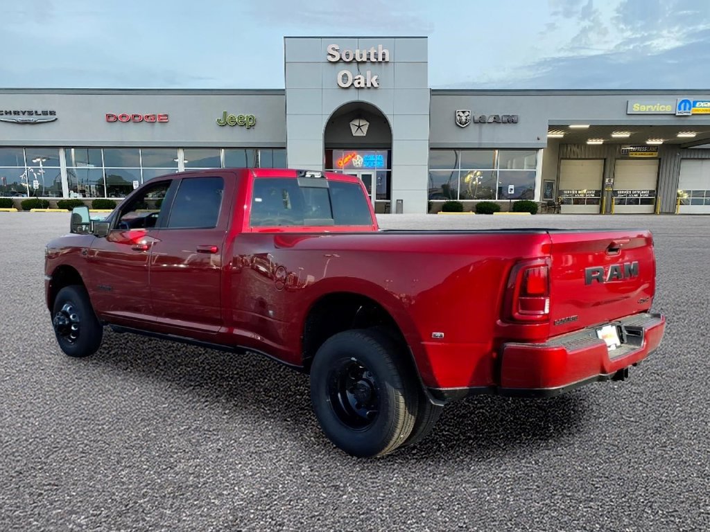 New 2027 RAM 3500 Laramie AWD/4WD image 4