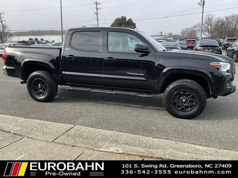 Used 2021 Toyota Tacoma SR5 image 30