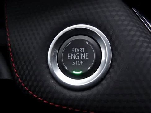 Used 2025 Chevrolet Equinox RS w/ Safety and Technology Package image 18