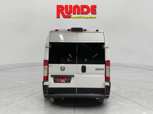 Used 2025 RAM ProMaster 3500 w/ Quick Order Package 22G SLT FWD image 4