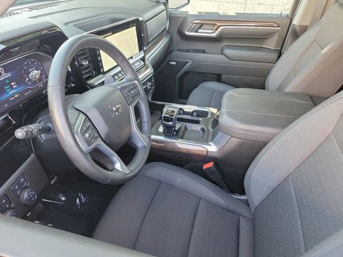 Used 2025 Chevrolet Silverado 1500 RST w/ Convenience Package II image 3