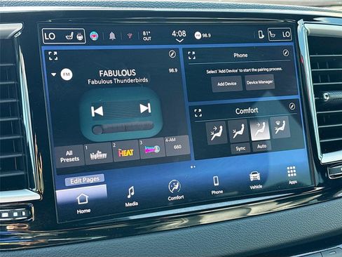 Used 2025 Chrysler Pacifica Select FWD image 16