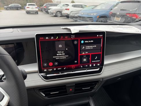 New 2026 Volkswagen Tiguan SE R-Line image 25