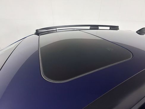 Used 2025 Subaru Crosstrek 2.0i Premium image 15