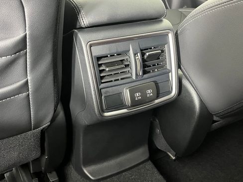 Used 2024 Subaru Forester Limited w/ Pop Package 2 AWD/4WD image 29
