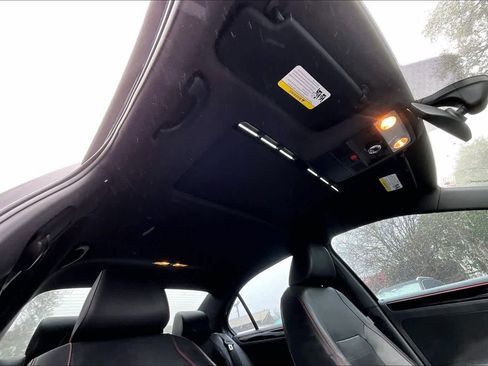 Used 2017 Volkswagen Jetta GLI image 14