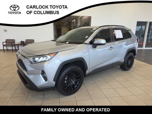 Used 2019 Toyota RAV4 XLE FWD image 4