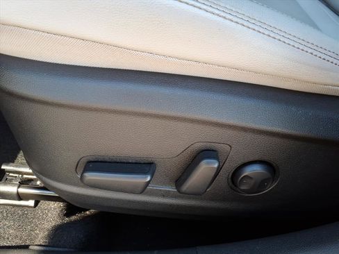 Certified 2022 Hyundai Kona Limited image 16