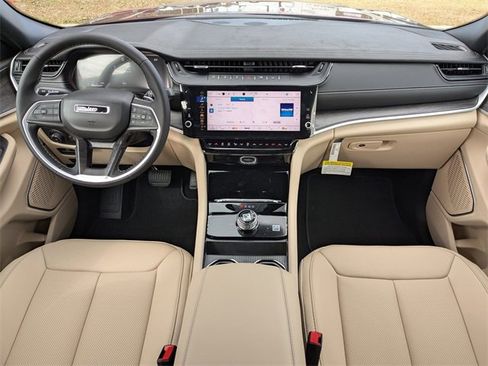 New 2026 Jeep Grand Cherokee Limited image 15