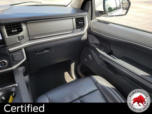 Certified 2024 Ford Expedition XLT RWD image 23