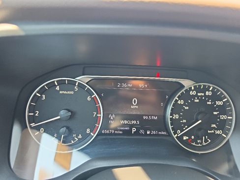 Used 2023 Nissan Rogue SV FWD image 24