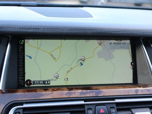 Used 2014 BMW 750Li xDrive image 22