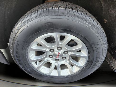 Used 2018 GMC Sierra 1500 SLE w/ SLE Value Package image 28