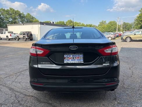 Used 2013 Ford Fusion SE FWD image 5