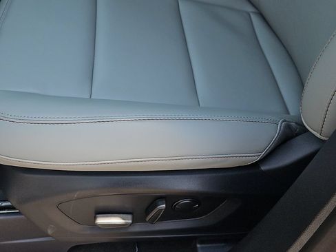 New 2026 Ford Explorer Active w/ Active Comfort Package RWD image 23