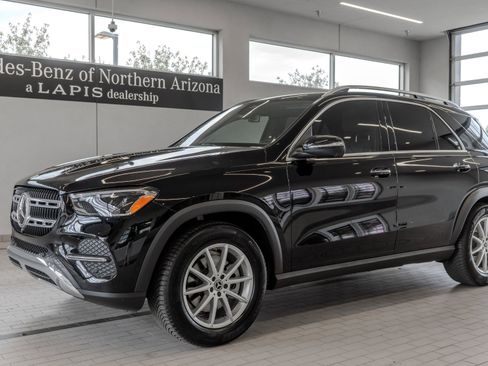 Used 2024 Mercedes-Benz GLE 350 4MATIC image 3