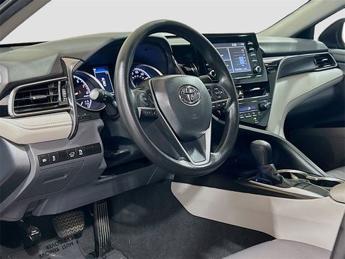 Used 2023 Toyota Camry LE image 7
