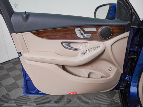 Used 2022 Mercedes-Benz GLC 300 image 20