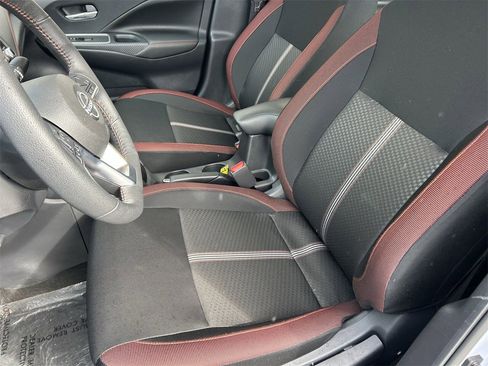 Certified 2025 Nissan Versa SR w/ Trunk Package image 10