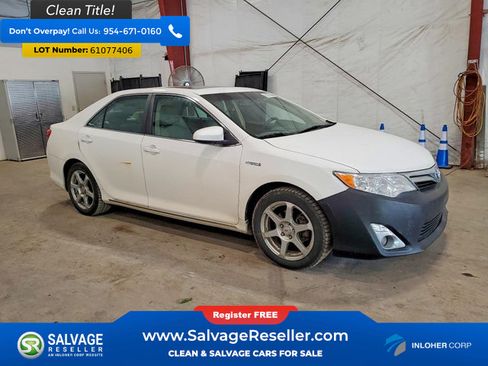 Used 2012 Toyota Camry XLE w/ Leather Pkg FWD image 5