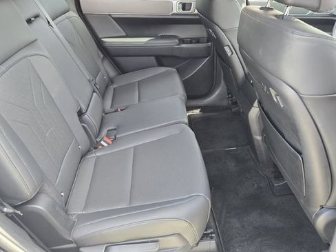 Used 2024 Hyundai Santa Fe SEL FWD image 15