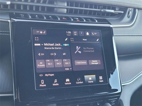 Certified 2023 Jeep Grand Cherokee Altitude image 9