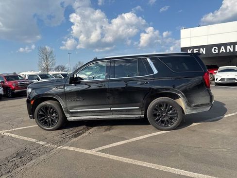 Used 2023 GMC Yukon SLT image 10