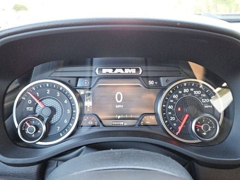 New 2026 RAM 1500 Express AWD/4WD image 21