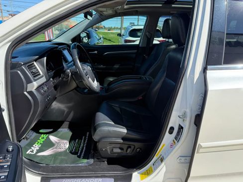 Used 2019 Toyota Highlander Limited Platinum image 20