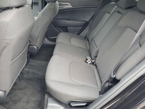 Used 2024 Kia Sportage LX image 21