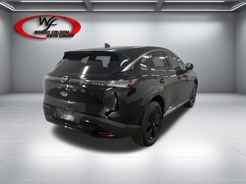 Used 2025 Nissan Murano SV AWD/4WD image 6