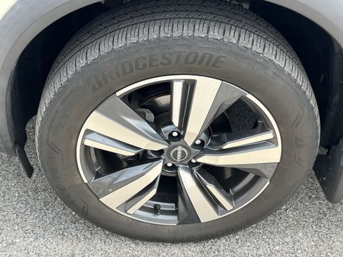 Used 2023 Nissan Rogue SL w/ SL Premium Package AWD/4WD image 15
