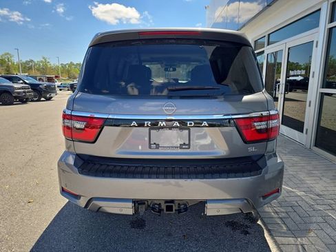 Used 2024 Nissan Armada SL w/ Captain's Chairs Package RWD image 7