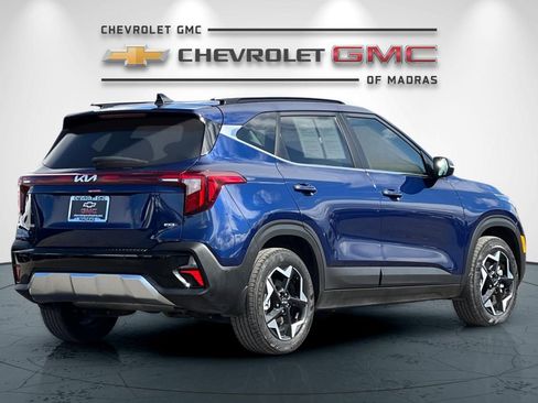 Used 2025 Kia Seltos EX image 3