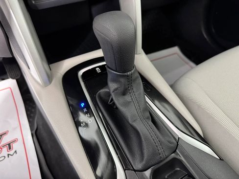 Used 2024 Toyota Corolla Cross L image 20