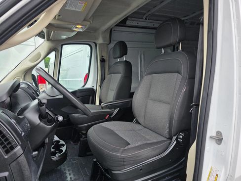 Used 2020 RAM ProMaster 2500 w/ Interior Convenience Group FWD image 10