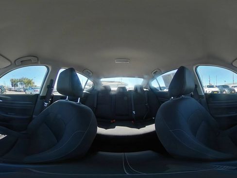 Used 2025 Nissan Altima 2.5 SV FWD image 41
