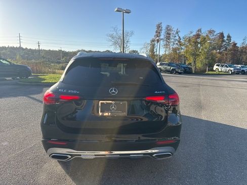 Used 2025 Mercedes-Benz GLC 350e 4MATIC image 4