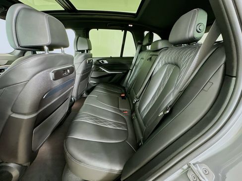 Used 2024 BMW X5 M60i AWD/4WD image 37