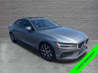 Used 2020 Volvo S60 T5 Momentum w/ Protection Package Premier FWD video 1