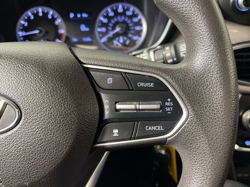 Used 2020 Hyundai Santa Fe SE image 30