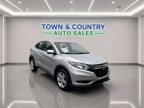 Used 2016 Honda HR-V LX image 8