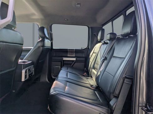 Used 2019 Ford F350 Lariat image 12