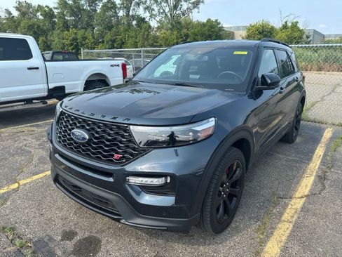 Used 2023 Ford Explorer ST w/ Equipment Group 401A AWD/4WD image 2