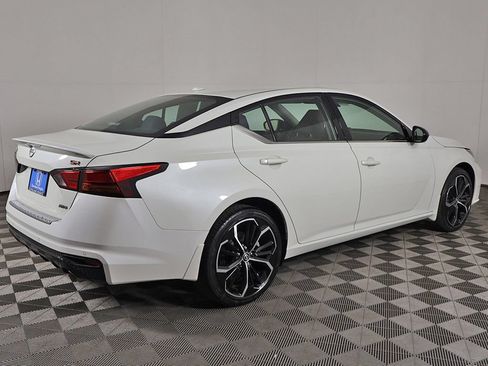 Used 2023 Nissan Altima 2.5 SR w/ SR Premium Package AWD/4WD image 10