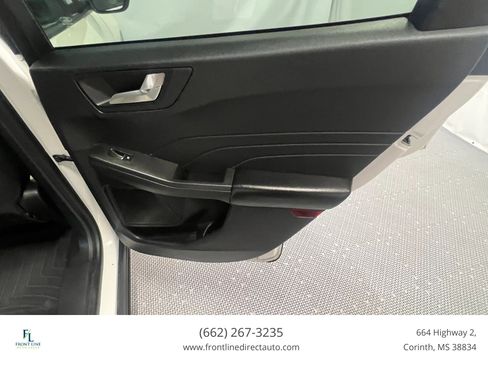 Used 2021 Ford Escape SE FWD image 24