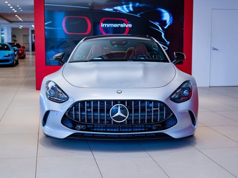 Used 2025 Mercedes-Benz AMG GT 63 image 2
