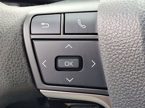 Used 2025 Toyota Camry LE image 22