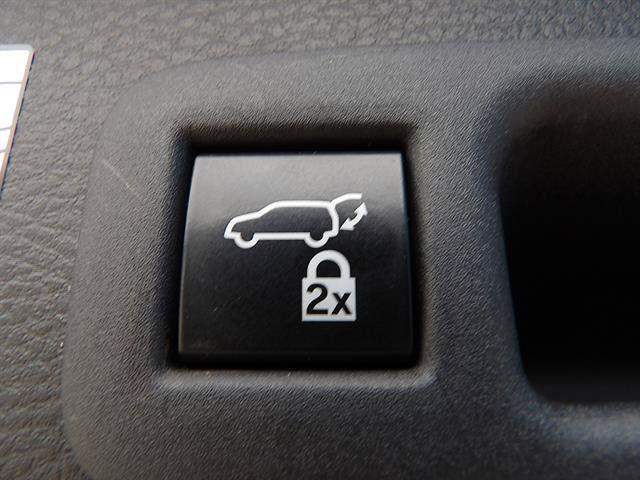 Used 2022 Toyota Sienna XLE FWD image 33