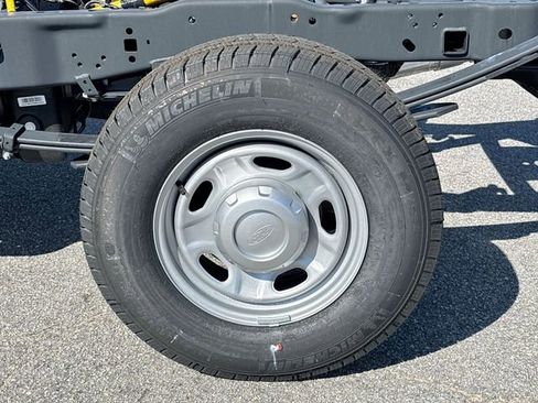 New 2026 Ford F250 XL RWD image 15